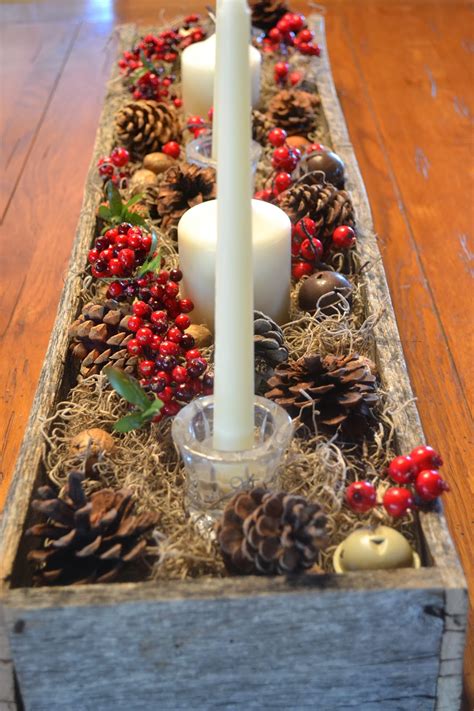 Rustic Christmas Centerpiece From A Reclaimed Pallet My Modern Country