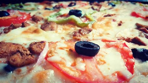 Dominos Thin Crust Pizza Recipe Thin Crust Chicken Vegetable Pizza