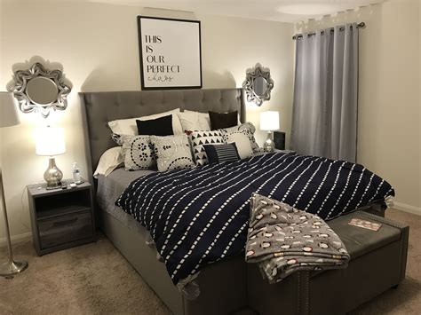 30 Grey And Blue Bedroom
