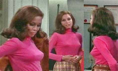 Mary Tyler Moore Braless Cumception