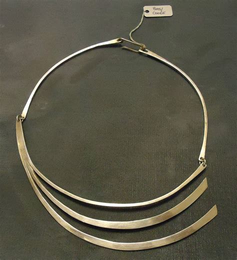 Cool Modernist Sterling Silver Betty COOKE Circlet Necklace | Artistic jewelry, Modernist 