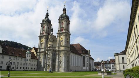 Zur navigation springen zur suche springen. St. Galler Kantonalkirche übernimmt mehr Verantwortung für ...