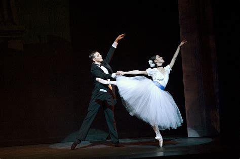 Miki Kawamuraanton Iakovlevphantom Of The Opera 3 Ballet News