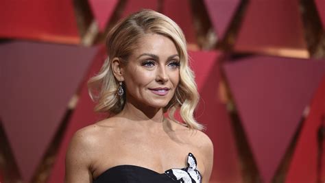Kelly Ripa Mark Consuelos Talk Parenting And What They Learned