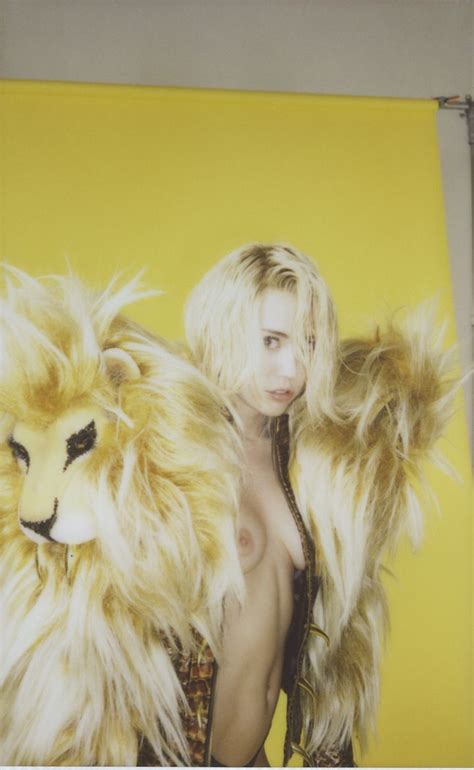 Miley Cyrus Topless 1 Hot Photo PinayFlixx Mega Leaks