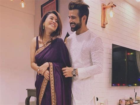 Rithvik Dhanjani Shares Cryptic Posts After Split With Girlfriend Asha Negi Hints Normal Wasn