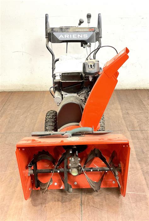 Lot Ariens Classic 24 Two Stage Snowblower
