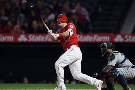Mike Trout History A Game Tying Home Run Against The Mariners Halos Heaven