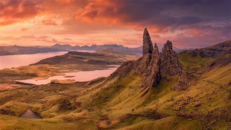 Der Old Man Of Storr Eine Felsnadel Auf Der Isle Of Skye Schottland