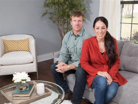 Photos Hgtvs Fixer Upper With Chip And Joanna Gaines Hgtv
