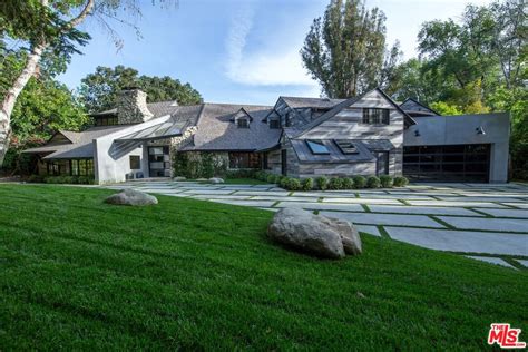 Logan Paul Is Selling His Ca Mansion With Rolls Royce In The Garage