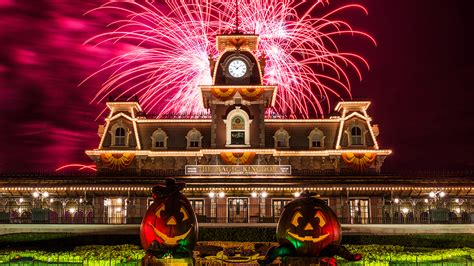Mickeys Not So Scary Halloween Party Spooks Walt Disney World Guests