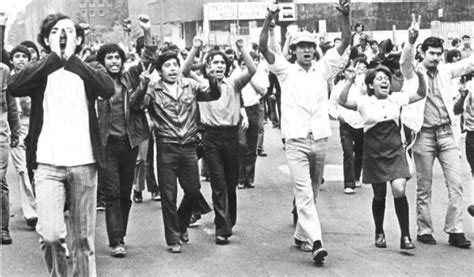 Den normale station i mexico city metro var stedet for halconazo , navnet på corpus thursday massacre i 1971 i mexico city. 10 Junio 1971 en México tiene lugar la Matanza del Jueves ...