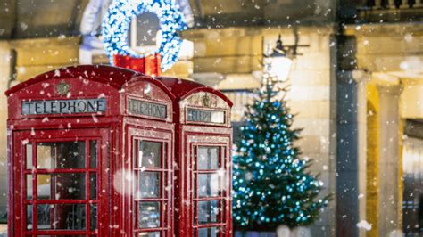5 Iconic British Christmas Traditions To Look Forward To