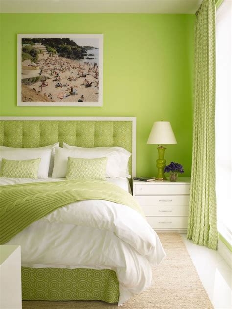 21 Spectacular Green Bedroom Design Ideas