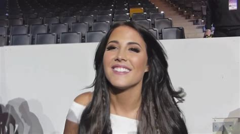 Molly sandén represented sweden at the 2006 junior eurovision song contest in bucharest with the song det finaste någon kan få. Molly Sandén at Melodifestivalen: "I can't be disappointed"