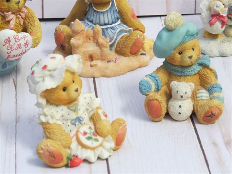 1997 Cherished Teddies Collection set