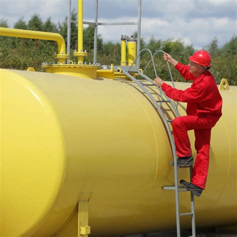 Commercial Oil Tank Installation Industrial Oil Tank Installation