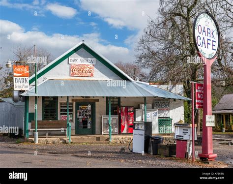 Oark General Store Hi Res Stock Photography And Images Alamy