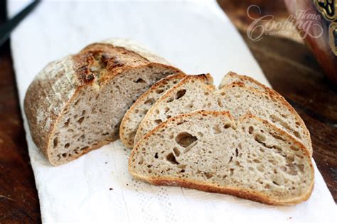 Barley bread was the basis of the diet of soldiers in the roman era, they also eat the gladiators. Sourdough Barley Bread :: Home Cooking Adventure