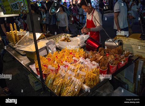 Street Food Vendors Seoul South Korea Stock Photo Alamy