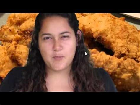 a las chicas de verdad les gusta el pollo frito video reacción 7