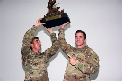 1st Armored Division Soldiers Win 2018 Us Army Best Medic Competition