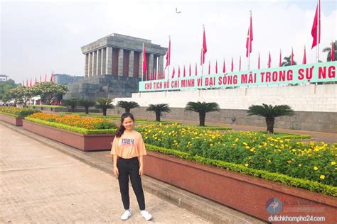 Hồ chủ tịch ở và làm việc tại nhà 54 từ tháng 12/1954 đến tháng 5/1958. Kinh nghiệm tham quan lăng Chủ tịch Hồ Chí Minh: giá vé ...