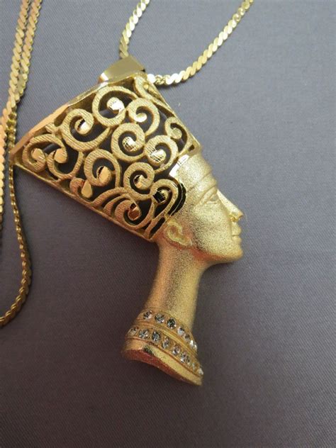 Vtg Egyptian Queen Nefertiti Pendant Gold Plated Rhinestone Necklace 24