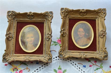 Pair Of Cameo Style Frames Victorian Portrait Frames By Vieuxcharmes