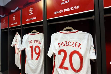 Sprawdźcie, gdzie można obejrzeć występy kadry roberta kalabera. Skład reprezentacji Polski na mecz z Czarnogórą ...