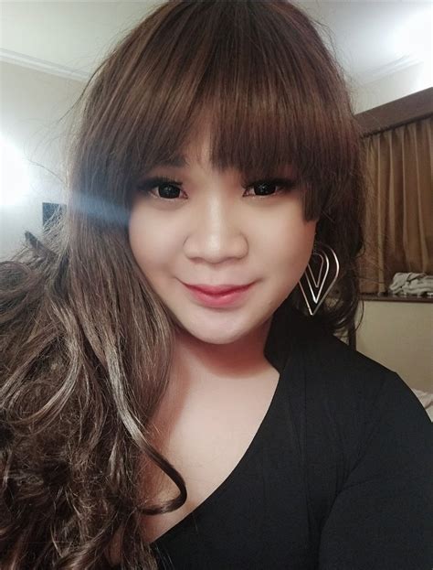 Selfia Shemale Cute And Sexy Transsexual Escort In Jakarta