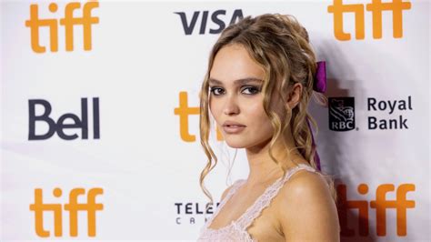 Lily Rose Depp Explains Why Shes Remained Silent On Johnny Depps