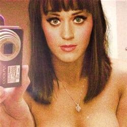 New Katy Perry Topless Selfie Leaked