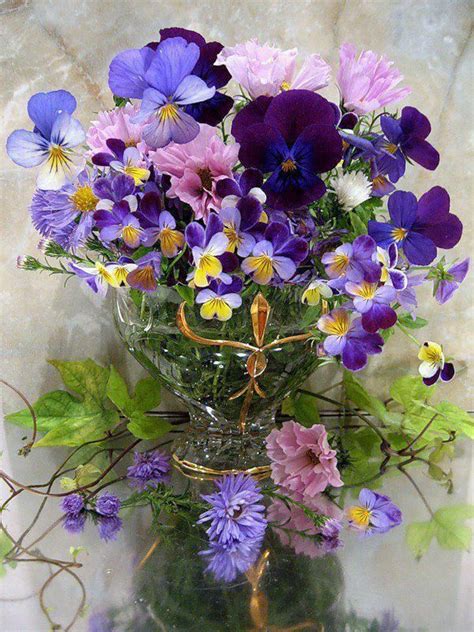 Bouquet Of Violets Beautiful Flower Arrangements Pretty Flowers