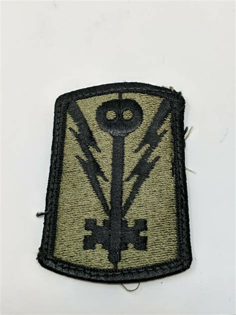 Us Army 501st Military Intelligence Brigade Subdued Uniform Patch Vtg