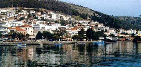 • να εντοπίσεις σημεία ενδιαφέροντος. Aμπελάκι Αιτωλοακαρνανίας: ΑΜΦΙΛΟΧΙΑ