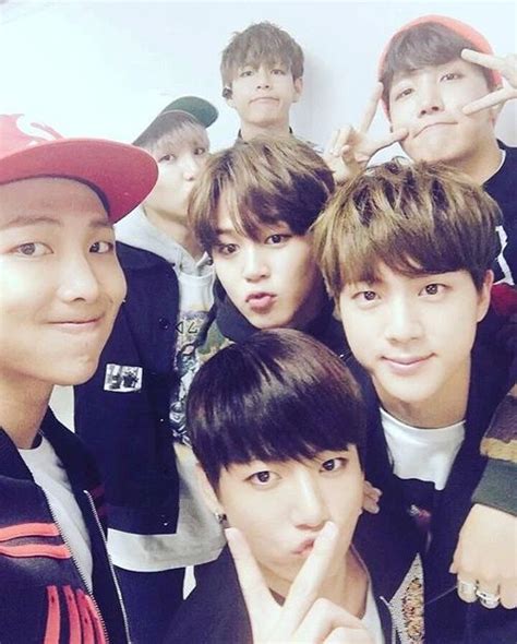 Bts Selfies •k Pop• Amino