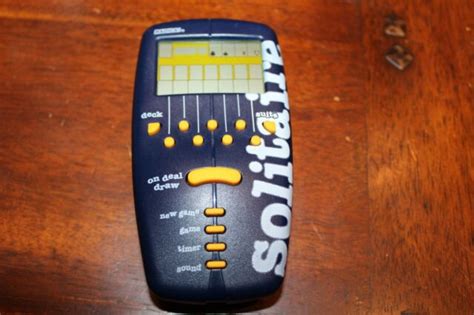 Radica Pocket Solitaire Game 9916 Klondike Or Vegas Ebay