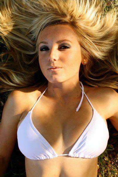Jessica Nigri Jessica Nigri Bikini Babes Thong Bikini Lindsay Elyse Blond Drunk Woman