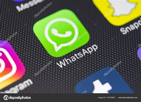 Whatsapp Download For Iphone 8 Send Text Messages Chat Share