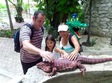 Cancuns Crococun Zoo Photo Gallery
