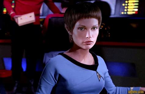 Every Major Female Star Trek Character Ranked By Lesbianism