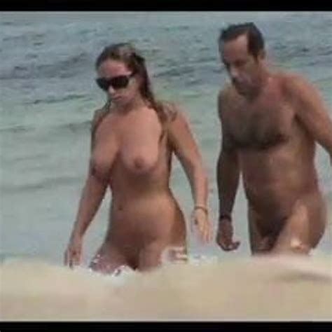 Mujer Madura De Pezones Duros En La Playa 3 Free Porn 0d Xhamster