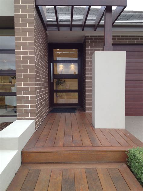 Love Raised Timber Decking Entry Way House Front House Entrance