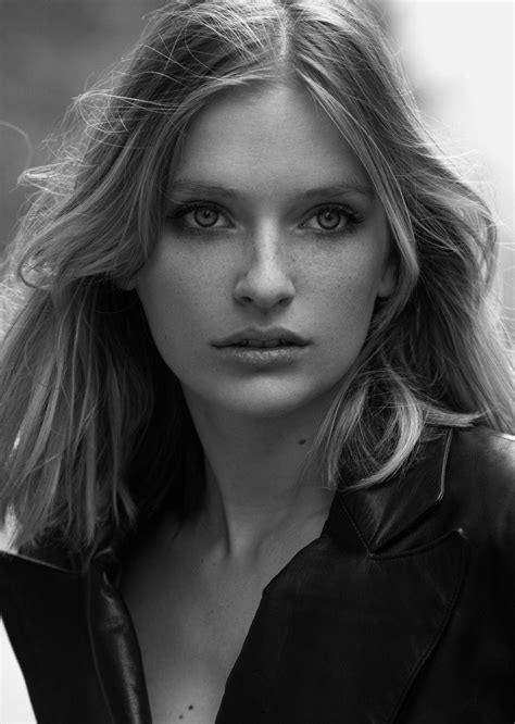 Camille Razat Premium Models Visage Actrice Beauté