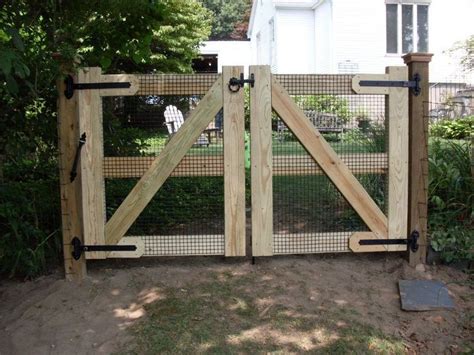 Pin By Allie Duba On Backyard Makeover Garden Gate Design Wood Fence