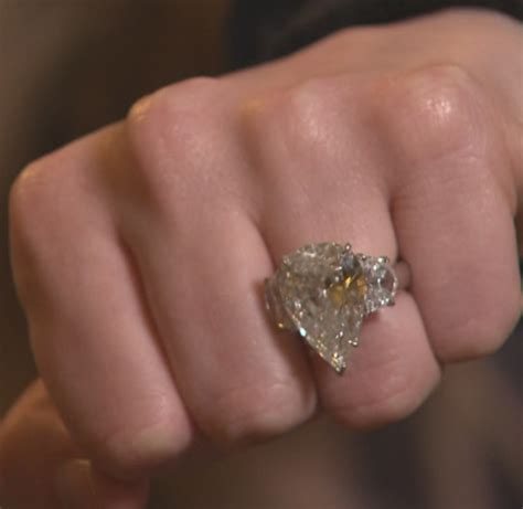Https://tommynaija.com/wedding/how Big Was Avril Lavignes Wedding Ring