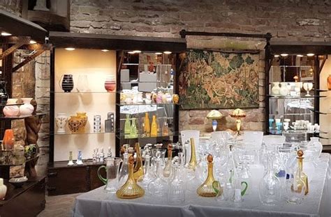 C'est de les rassembler a table. Verrerie La Rochère (Guide, visite de la cristallerie (avec images) | Verrerie, Service de ...