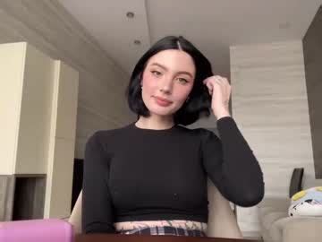 Evelyn Fully Naked Strip Before Cam For Live Sex Show HushModels